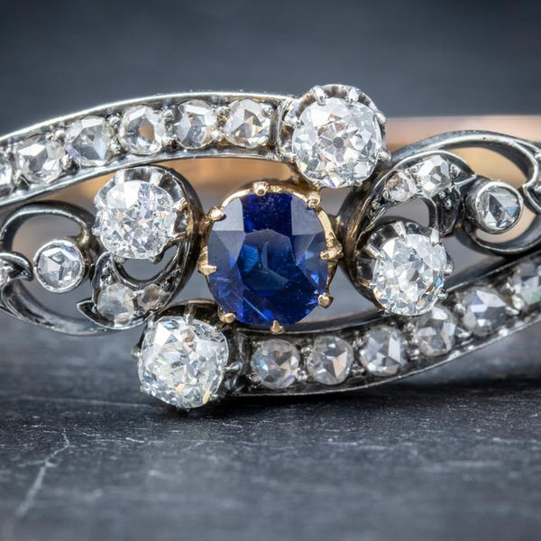 Flowing French Curves – A Sapphire Heart with an Entourage of Diamonds