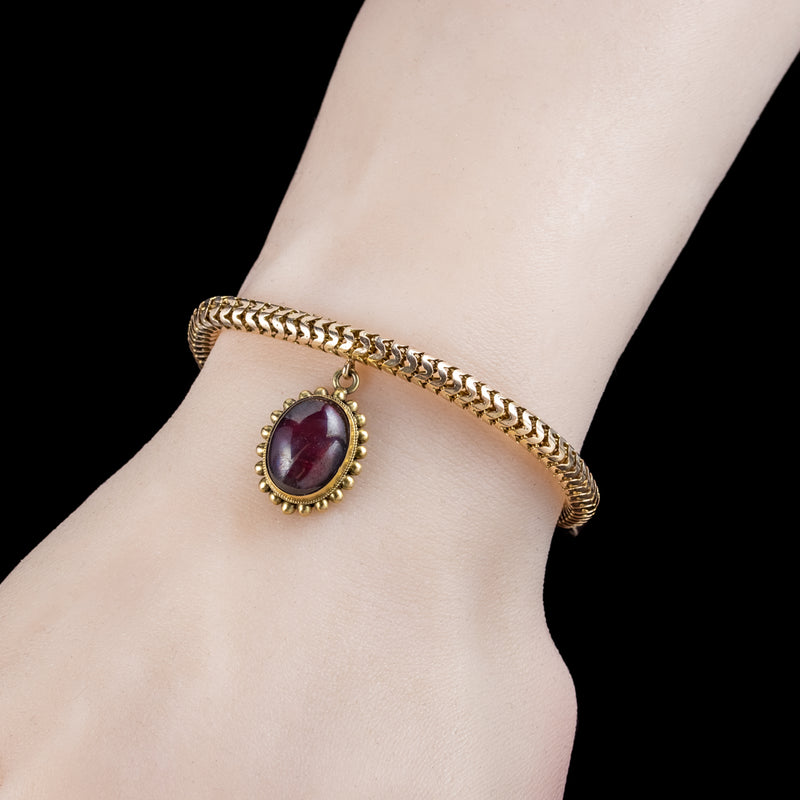 Red garnets: January's birthstone in antique jewellery | The Jewellery  Editor