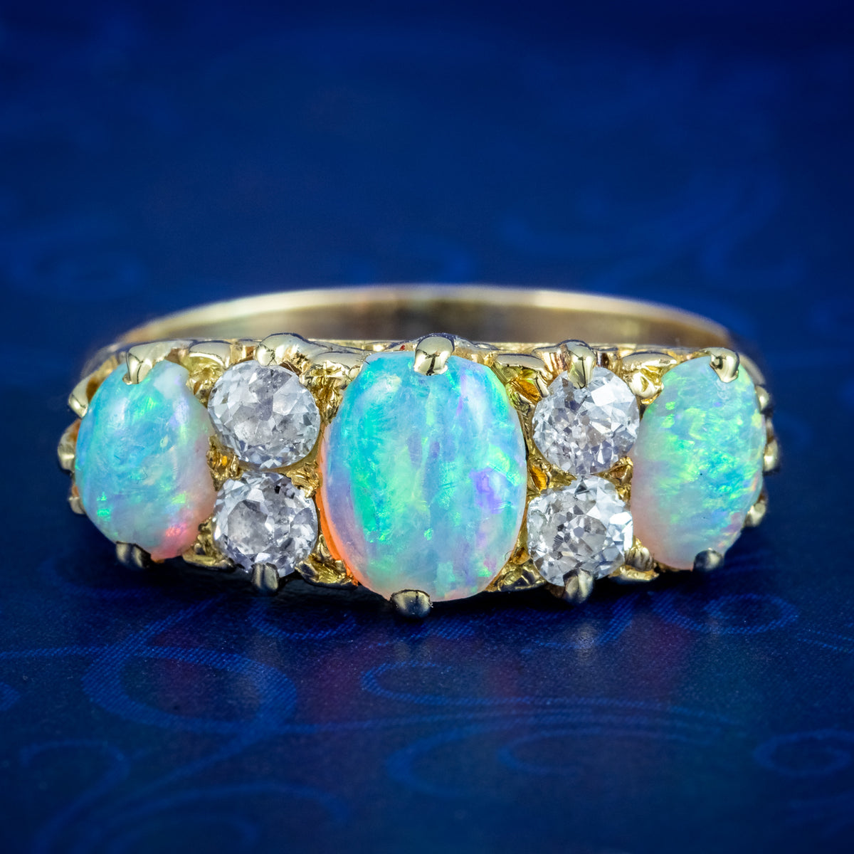 Diamond opal 2025