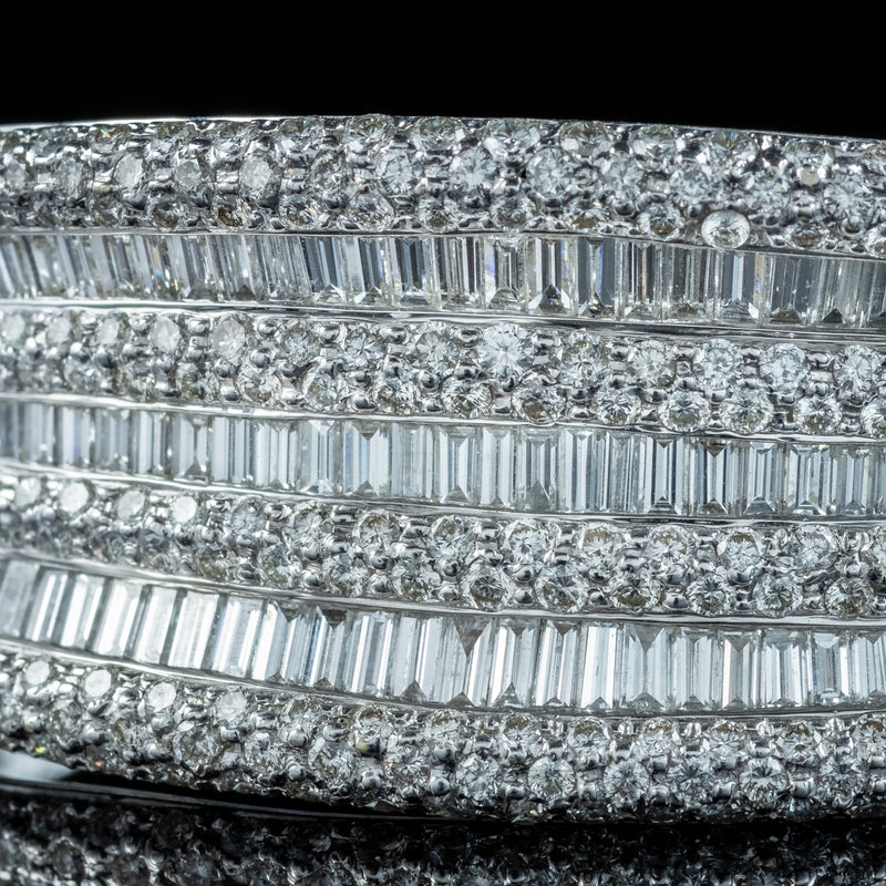Art Deco Style Diamond Bangle 18ct Gold 9.58ct Total