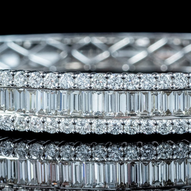 Art Deco Style Diamond Bangle 18ct Gold 8.60ct Total