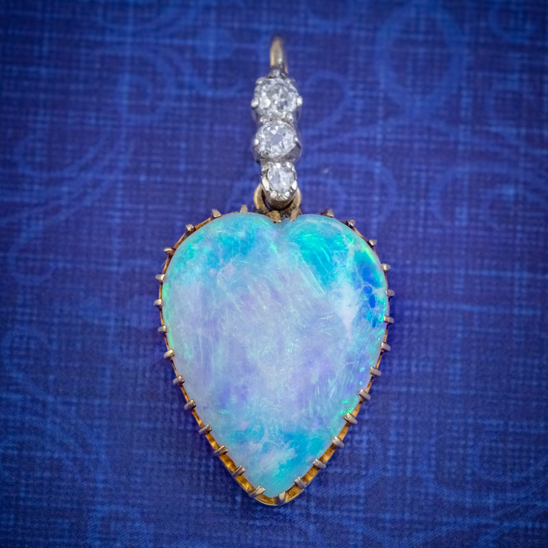 ANTIQUE VICTORIAN 8CT NATURAL OPAL DIAMOND HEART PENDANT CIRCA 1880 COVER