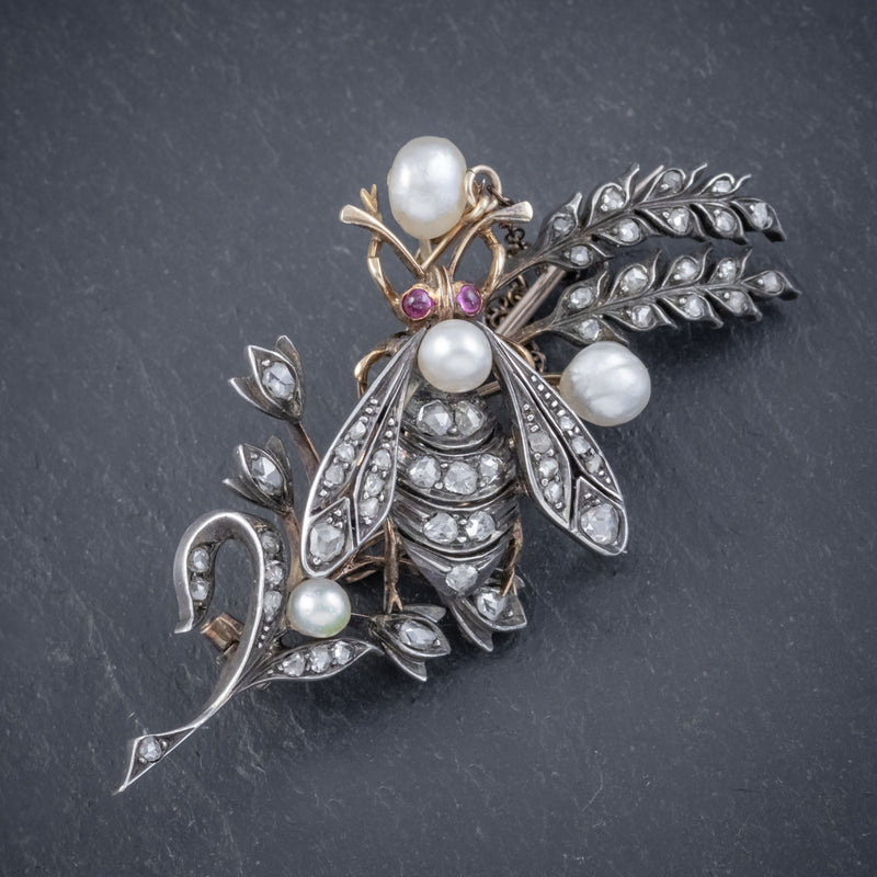 ANTIQUE VICTORIAN DIAMOND PEARL INSECT BROOCH 18CT GOLD SILVER 2CT ROSE CUT DIAMONDS CIRCA 1900 FRONT