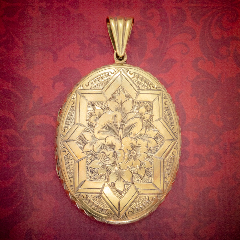 ANTIQUE VICTORIAN FLORAL LOCKET SILVER 18CT GOLD GILT CIRCA 1880 COVER