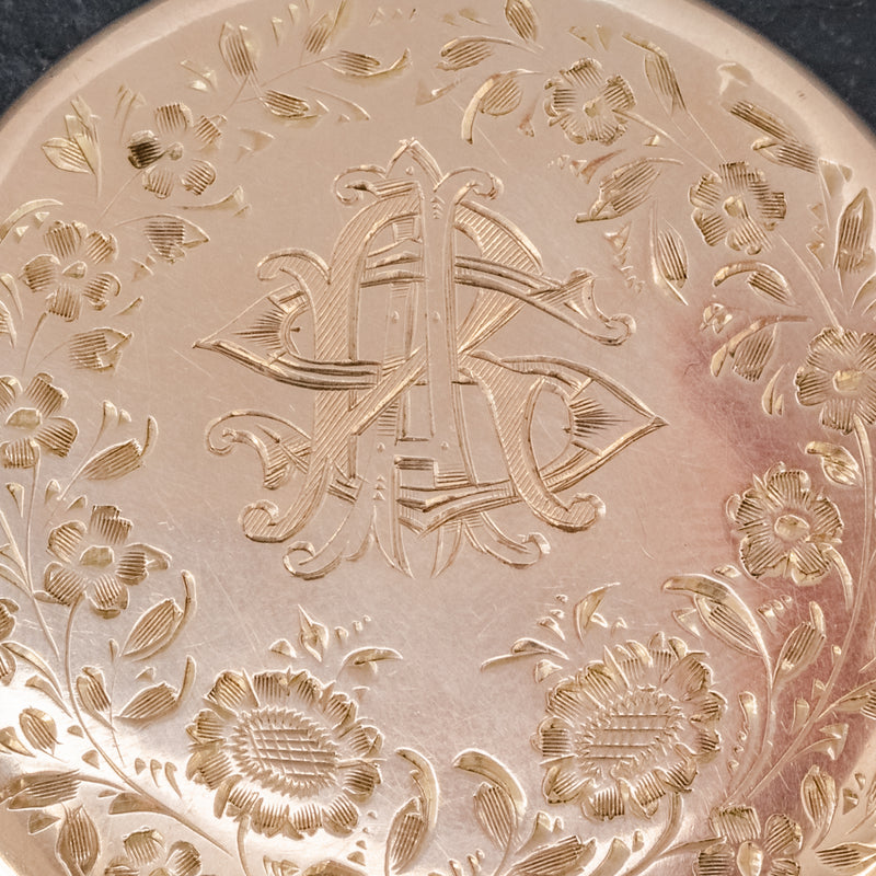 ANTIQUE EDWARDIAN ROUND FORGET ME NOT LOCKET 9CT GOLD DATED 1910 INITIALS