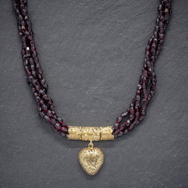 ANTIQUE GEORGIAN GARNET NECKLACE 18CT GOLD HEART LOCKET CIRCA 1800 front