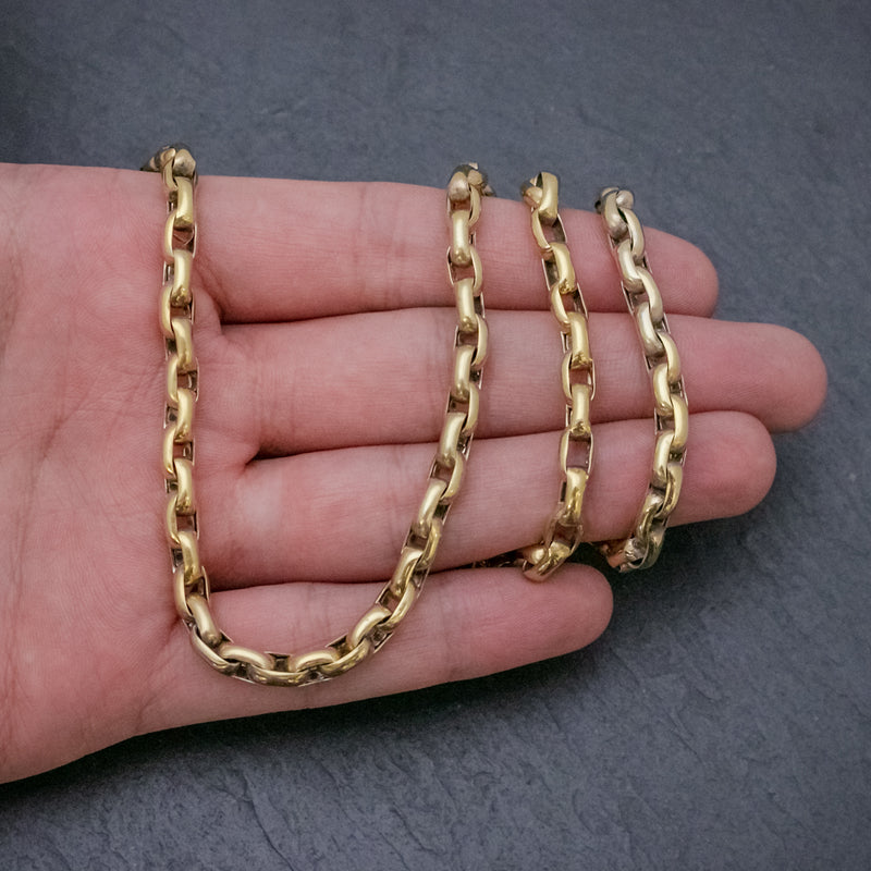 Cable clearance link chain