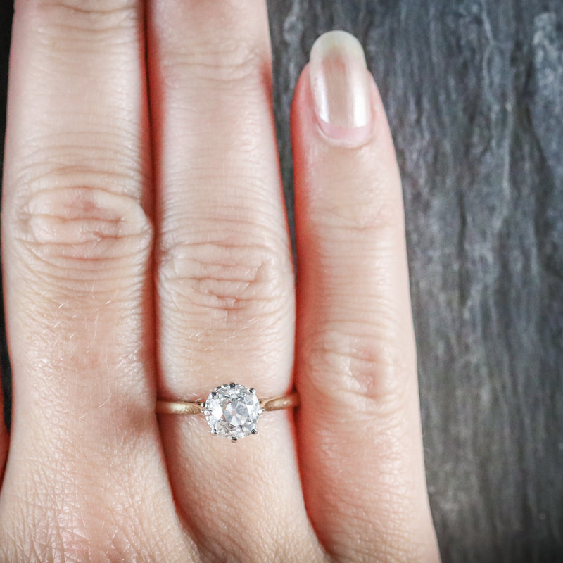 ANTIQUE VICTORIAN DIAMOND RING 1.35CT DIAMOND VVS1 H COLOUR HAND