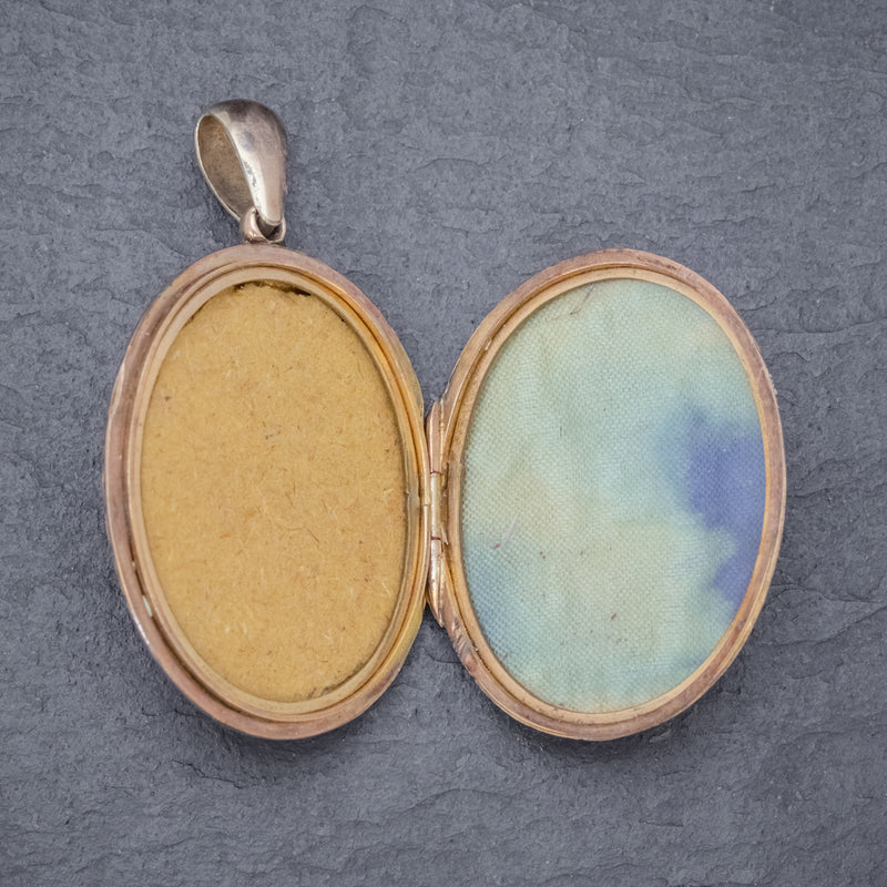 Antique Victorian Engraved Locket 18ct Gold Back And Front Circa 1880 OPEN