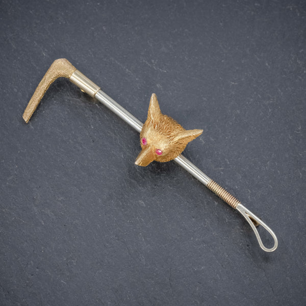 ANTIQUE VICTORIAN FOX RIDING CROP BROOCH 9CT GOLD CIRCA 1880 BOXED FRONT