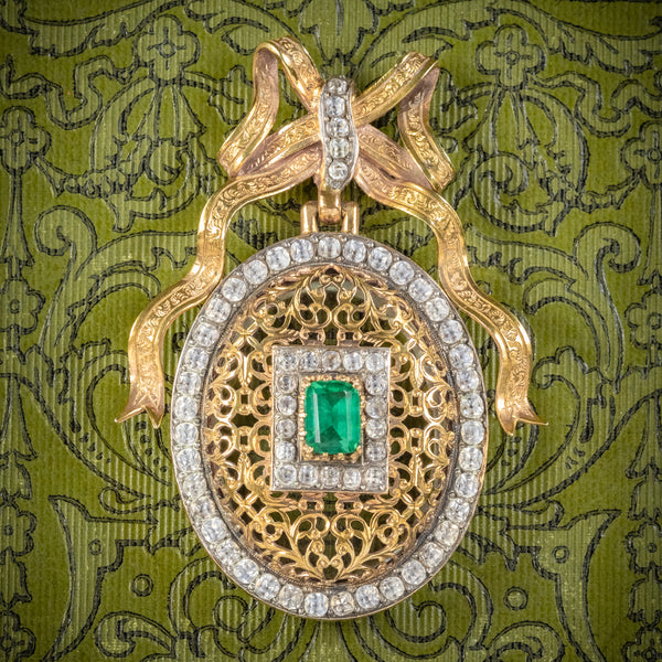 ANTIQUE VICTORIAN FRENCH 18CT GOLD GILT PASTE STONE LOCKET CIRCA 1900 COVER