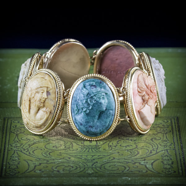 ANTIQUE VICTORIAN LAVA CAMEO BRACELET GOLD CIRCA 1900 cover