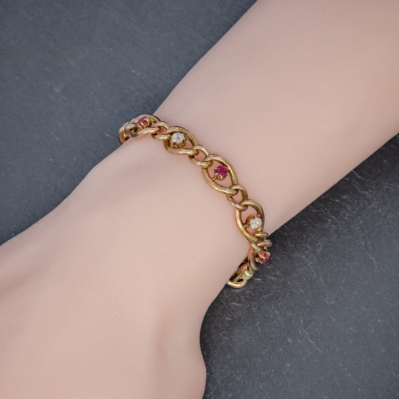 ANTIQUE VICTORIAN RUBY DIAMOND CURB BRACELET 18CT GOLD CIRCA 1880 HAND