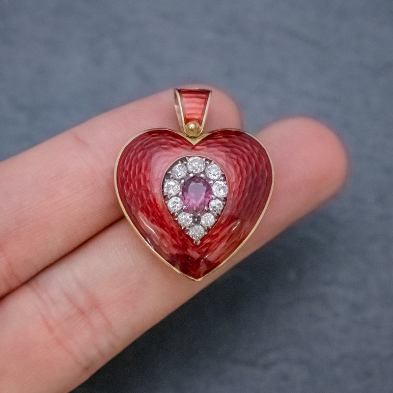 ANTIQUE VICTORIAN RUBY DIAMOND RED GUILLOCHE ENAMEL HEART PENDANT LOCKET 18CT GOLD HAND