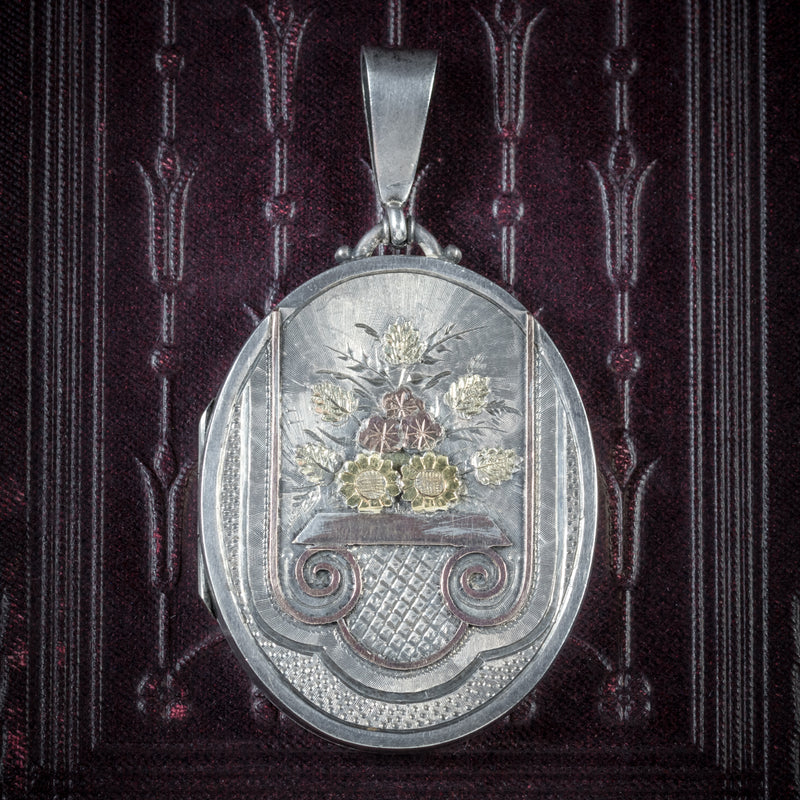 ANTIQUE VICTORIAN SILVER FLOWER LOCKET DATED BIRMINGHAM 1882 COVER