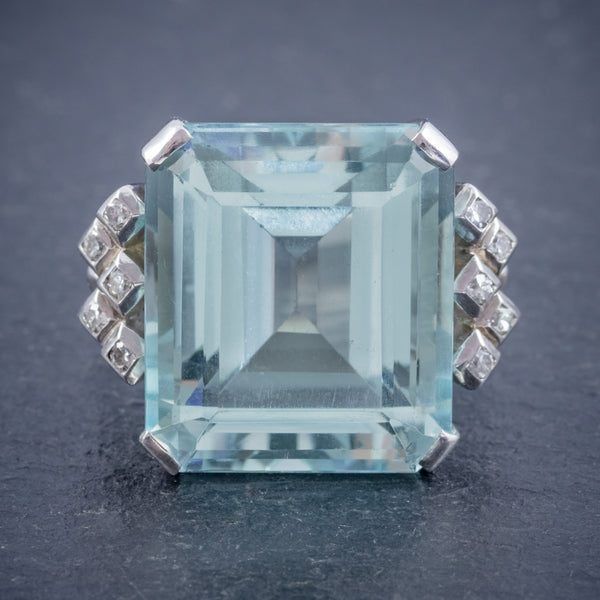 ART DECO AQUAMARINE DIAMOND RING PLATINUM 25CT EMERALD CUT AQUA CIRCA 1930 FRONT