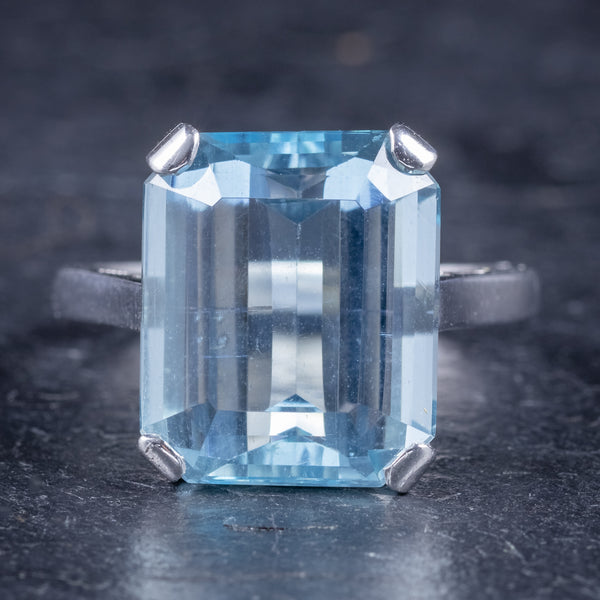 Art Deco Aquamarine Ring 18ct Gold Platinum 9ct Aqua Circa 1930 front