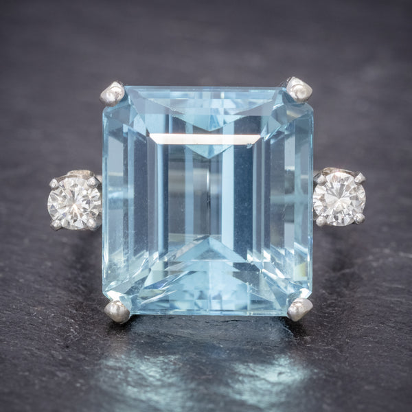 ART DECO AQUAMARINE RING 18CT WHITE GOLD 17.5CT AQUA CIRCA 1920 FRONT