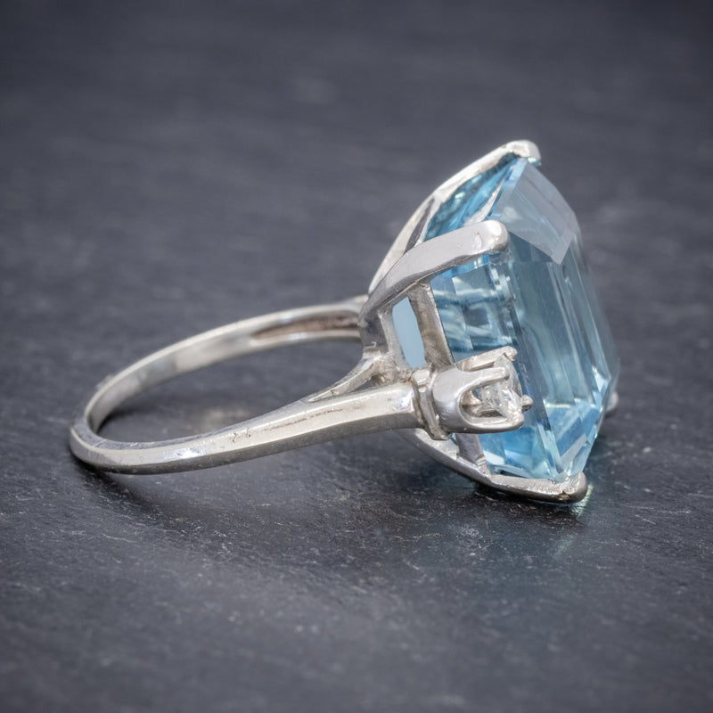 ART DECO AQUAMARINE RING 18CT WHITE GOLD 17.5CT AQUA CIRCA 1920 SIDE2