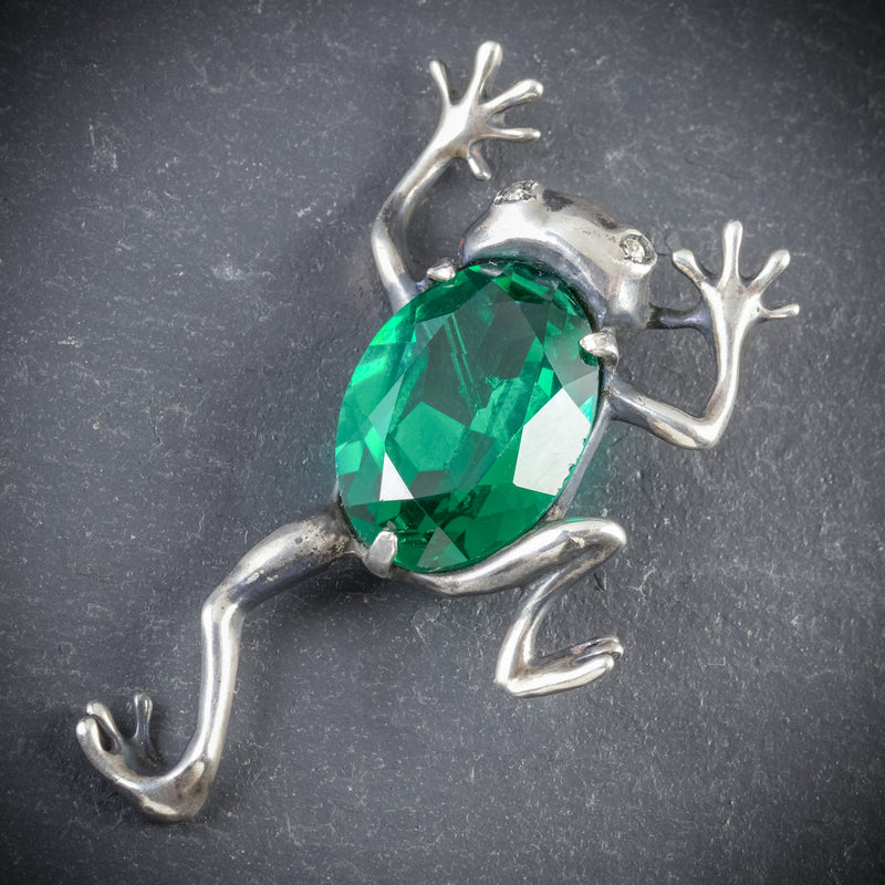 ART DECO FROG BROOCH GREEN GLASS SILVER CIRCA 1920 FRONT