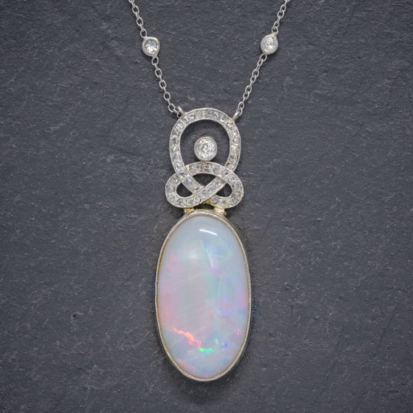ART DECO OPAL DIAMOND PENDANT NECKLACE 18CT GOLD PLATINUM 15CT OPAL CIRCA 1930 BOXED front