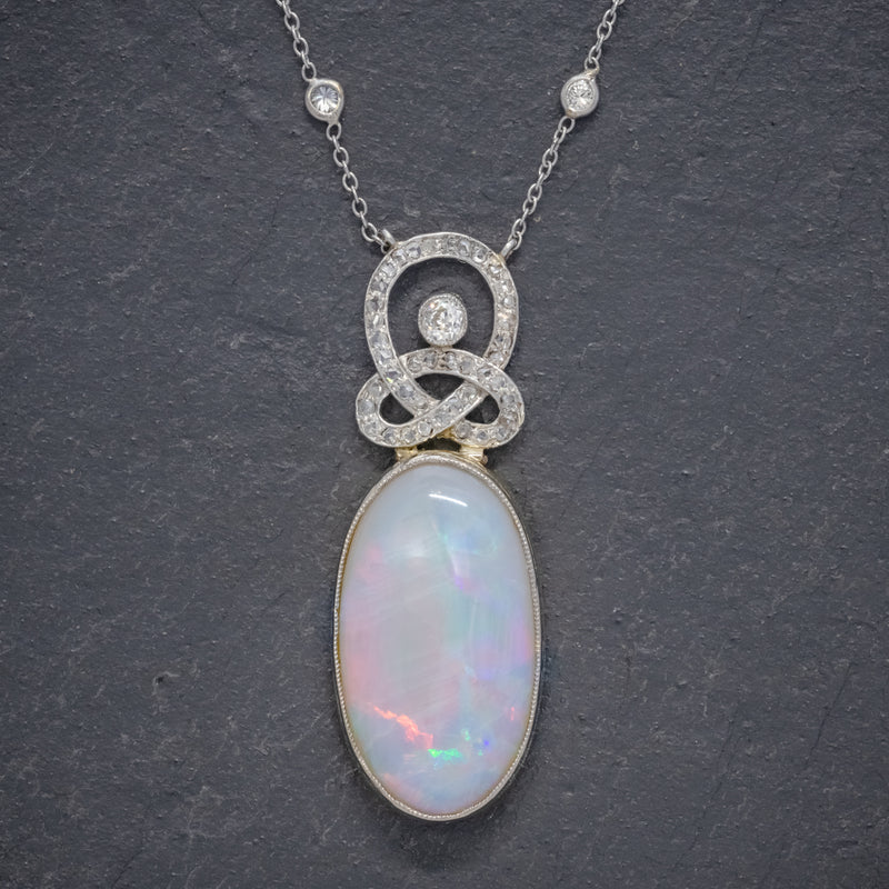 ART DECO OPAL DIAMOND PENDANT NECKLACE 18CT GOLD PLATINUM 15CT OPAL CIRCA 1930 BOXED front
