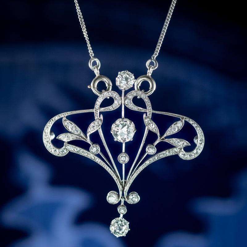 Platinum diamond hotsell pendant necklace