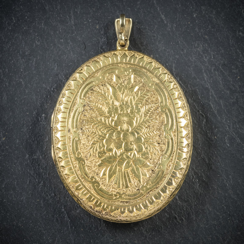 Antique Victorian 9ct Gold Locket Circa 1900 back