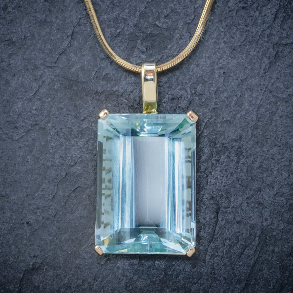 ART DECO AQUAMARINE PENDANT NECKLACE 30CT EMERALD CUT AQUA 14CT GOLD FRONT