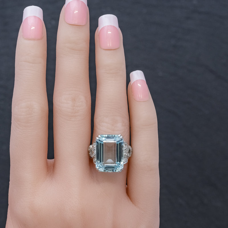 Art Deco 14.89ct Aquamarine Diamond Ring Platinum Circa 1920  hand