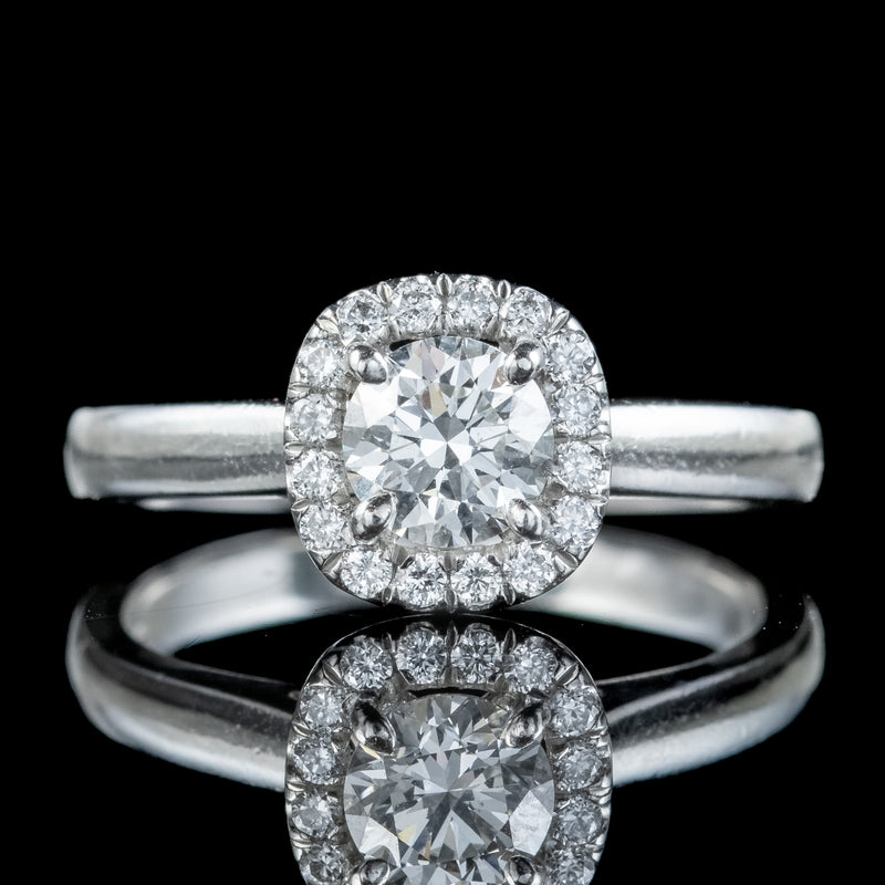 Diamond Cluster Ring 0.80ct Vs1-D Colour Diamond With Cert