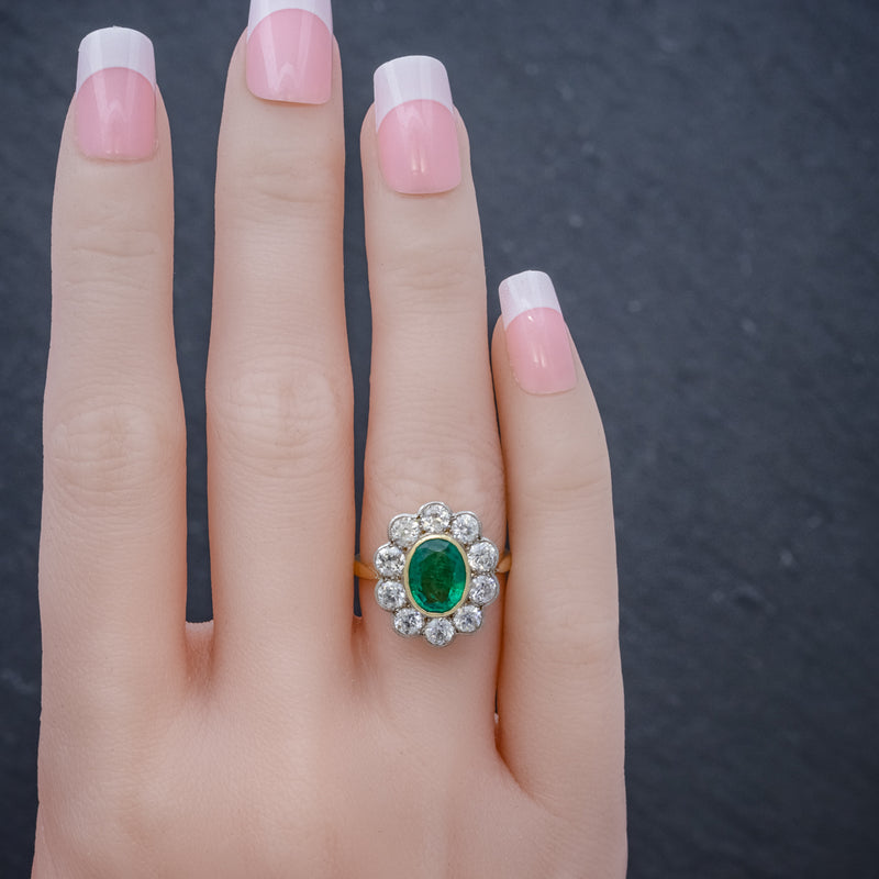 EMERALD DIAMOND CLUSTER RING 18CT GOLD 1.80CT EMERALD HAND