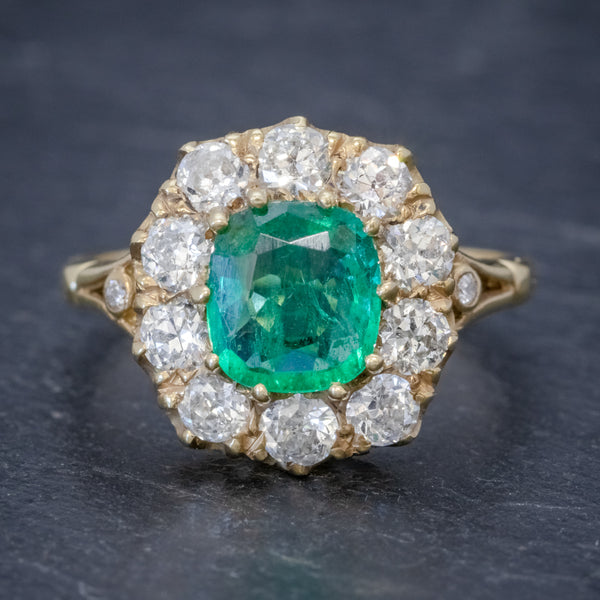 EMERALD DIAMOND CLUSTER RING 2CT EMERALD 1.50CT DIAMOND 18CT GOLD FRONT