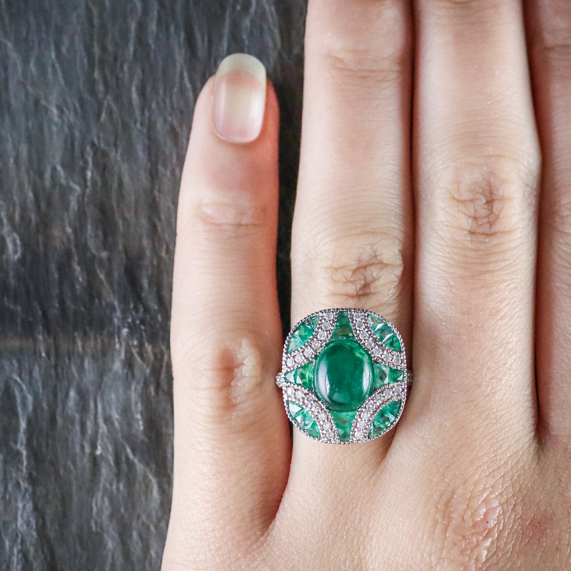 Emerald Diamond Cluster Ring 18ct White Gold HAND