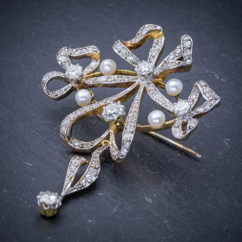 Garland 3ct Diamond Pearl Brooch 18ct Gold  SIDE