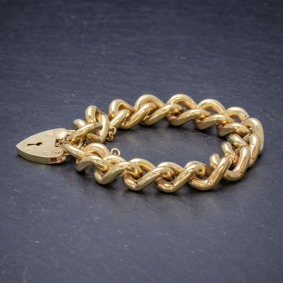 Belcher Heart Padlock Bracelet In 9ct Yellow Gold – Wallace Bishop - Foto 4