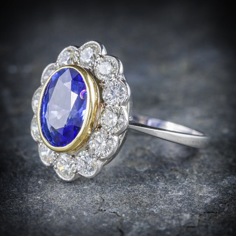 SAPPHIRE DIAMOND CLUSTER RING 18CT GOLD 3.20CT SAPPHIRE 1.50CT DIAMOND SIDE