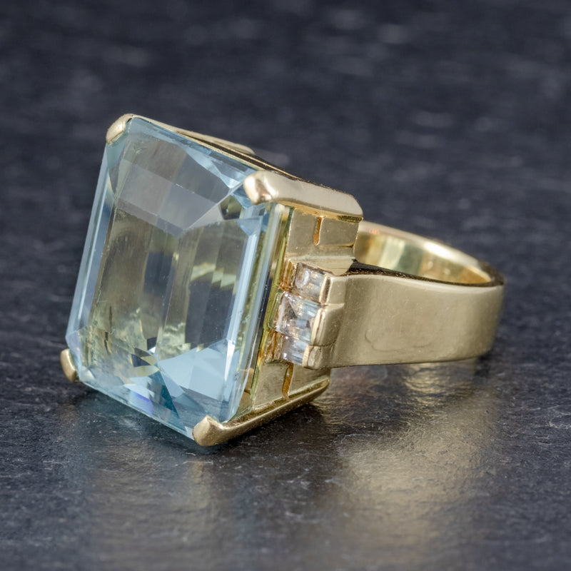 VINTAGE AQUAMARINE DIAMOND COCKTAIL RING 18CT GOLD 28CT EMERALD CUT AQUA SIDE