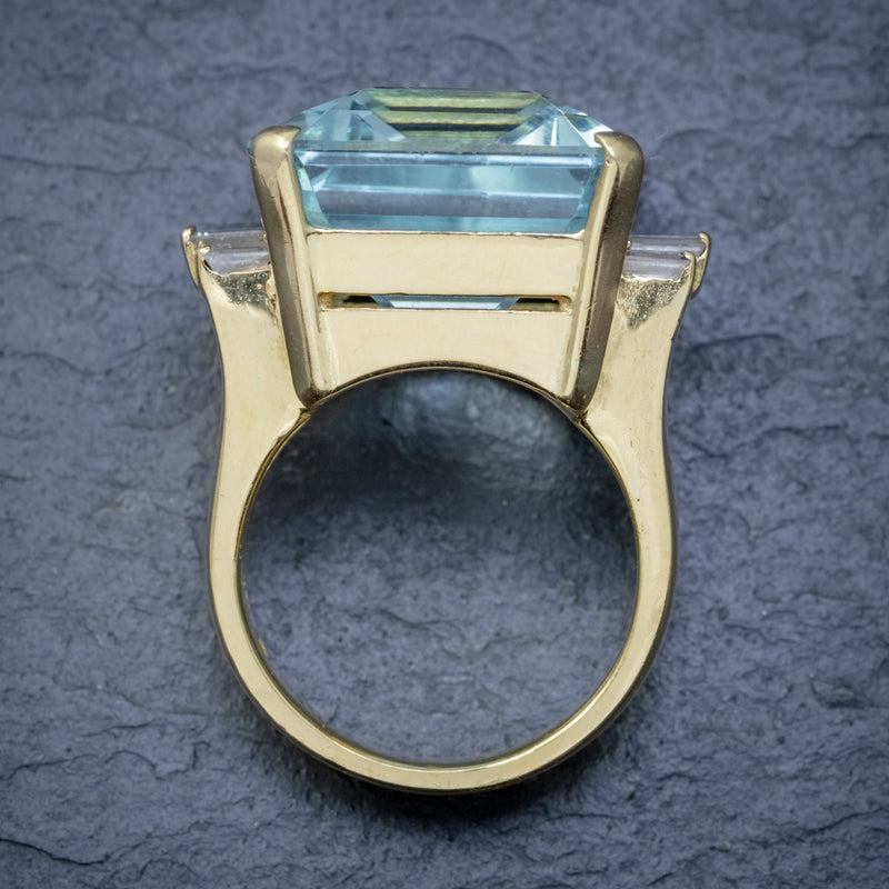 VINTAGE AQUAMARINE DIAMOND COCKTAIL RING 18CT GOLD 28CT EMERALD CUT AQUA TOP