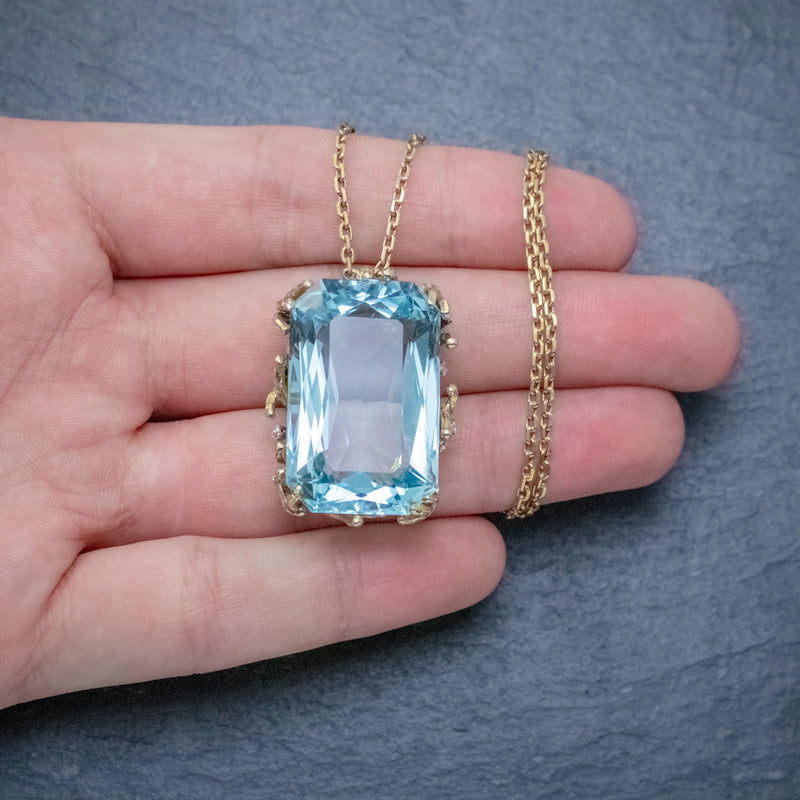 VINTAGE AQUAMARINE DIAMOND PENDANT NECKLACE 18CT GOLD 42CT SCISSOR CUT AQUA HAND