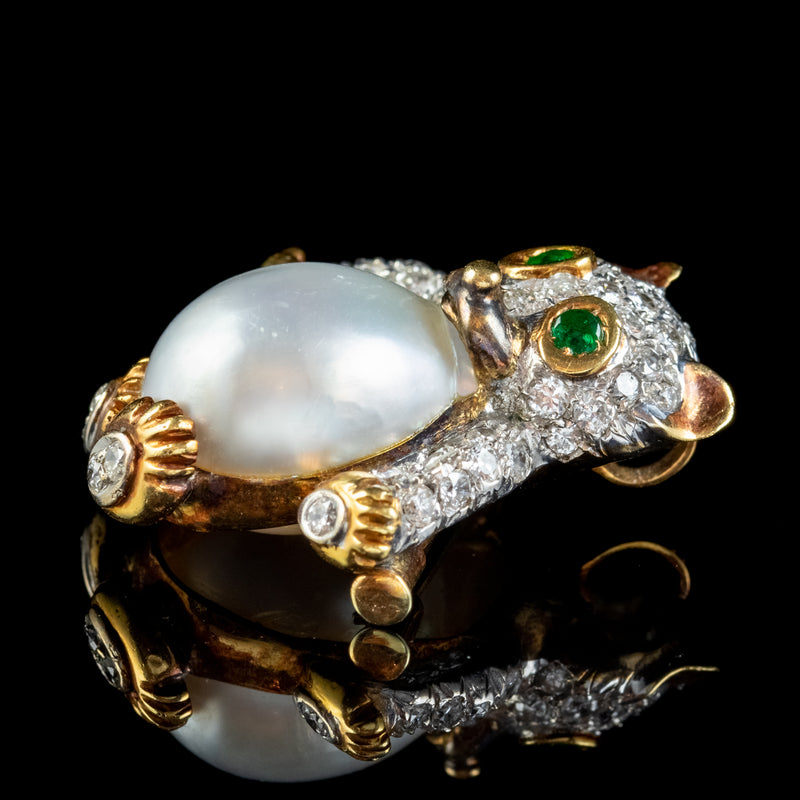 VINTAGE DIAMOND PEARL BEAR PENDANT BROOCH 18CT GOLD EMERALD EYES 2CT OF DIAMOND