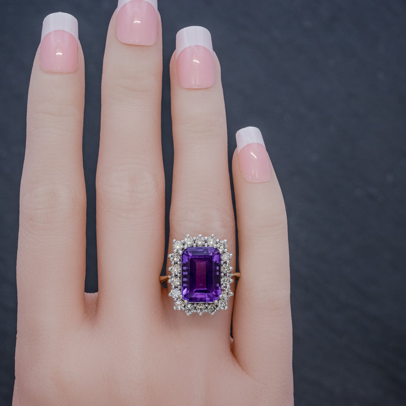 VINTAGE AMETHYST CLUSTER RING 18CT GOLD CIRCA 1950 HAND