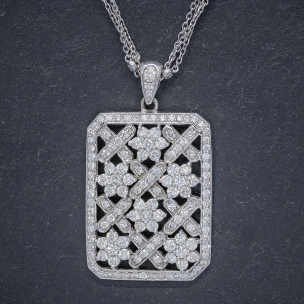 VINTAGE DIAMOND PENDANT NECKLACE 18CT WHITE GOLD CHAIN 8CT OF DIAMOND CIRCA 1970 FRONT