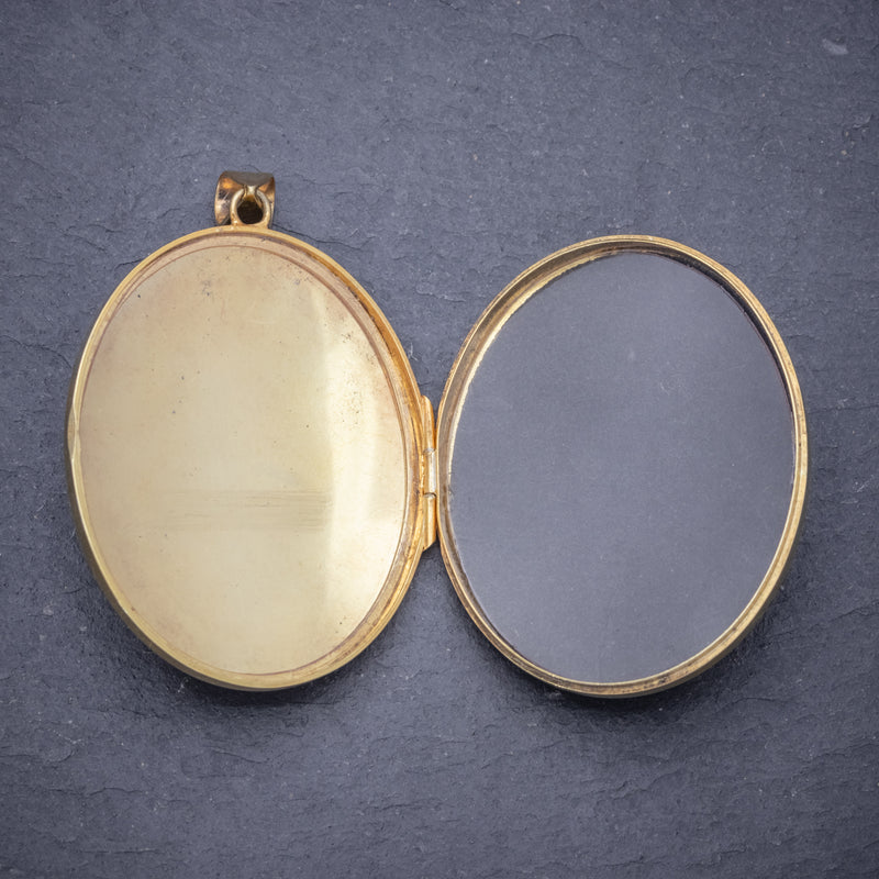 Vintage Engraved Locket 18ct Gold On Silver Dated 1977 Silver Jubilee  OPEN