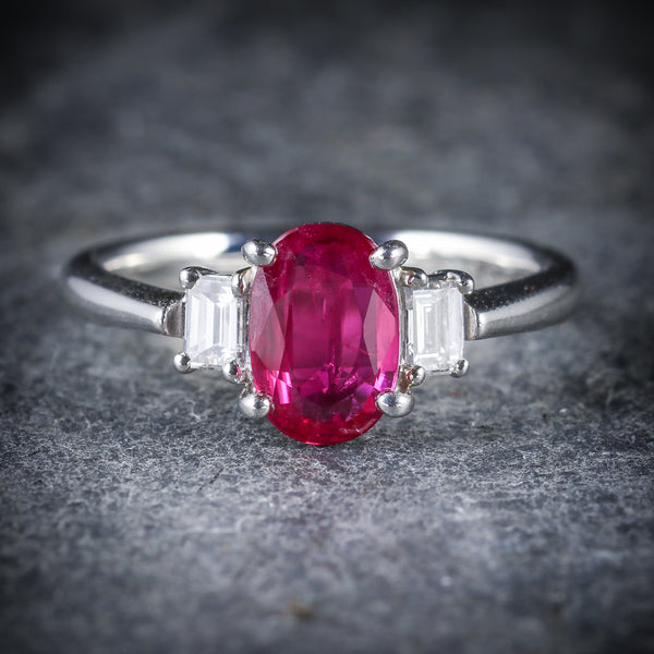 VINTAGE RUBY DIAMOND TRILOGY RING 18CT GOLD FRONT