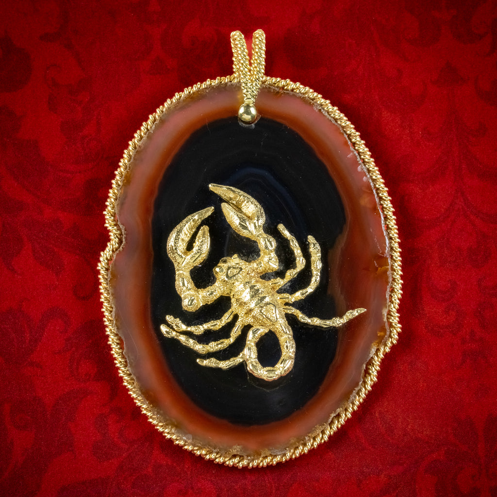 Vintage Agate Scorpio Zodiac Pendant 18ct Gold Scorpion Antique