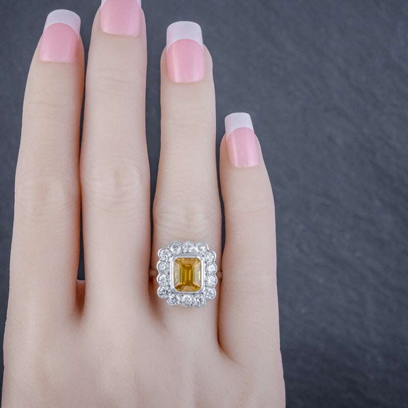 YELLOW SAPPHIRE DIAMOND RING 18CT GOLD PLATINUM 2.50CT SAPPHIRE 1.50CT OF DIAMOND HAND