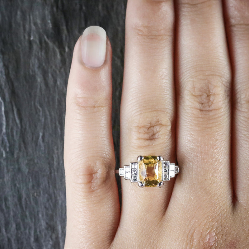 YELLOW SAPPHIRE DIAMOND RING PLATINUM 2.85CT YELLOW SAPPHIRE HAND